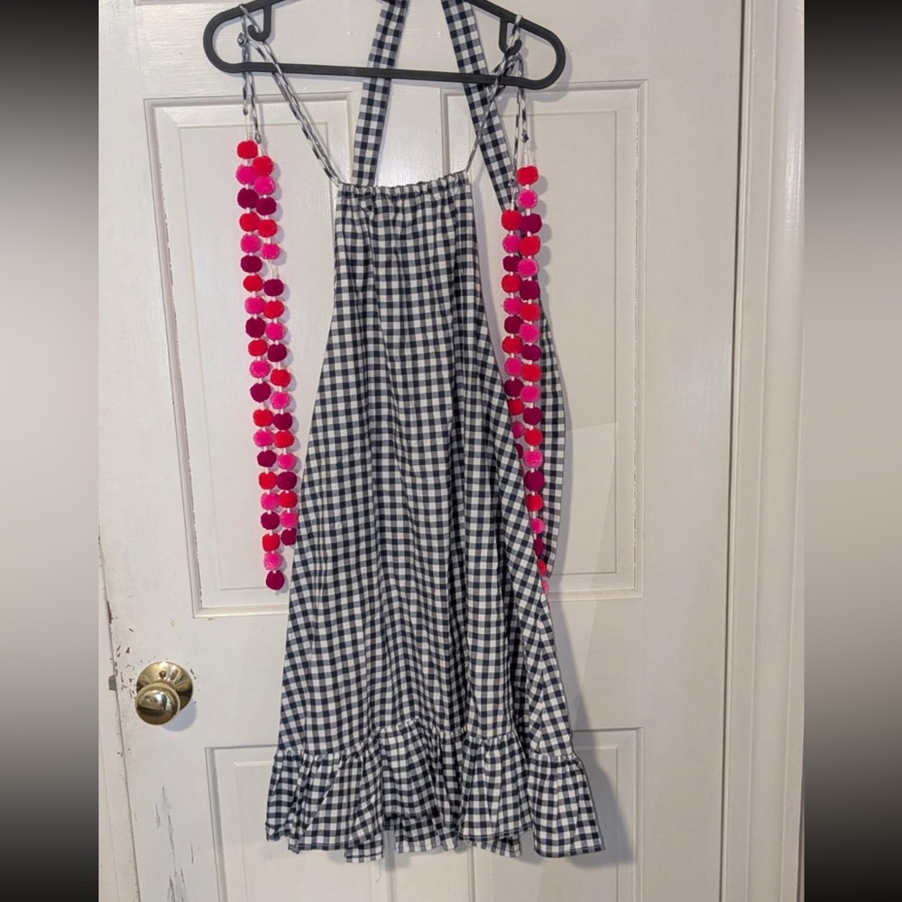 Charming Black and White sundress
